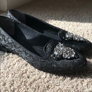 Simply Vera Vera Wang flats. Size 8.5.